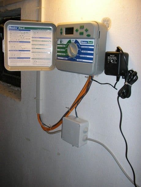 Nyaraló öntözőrendszer automatizálása